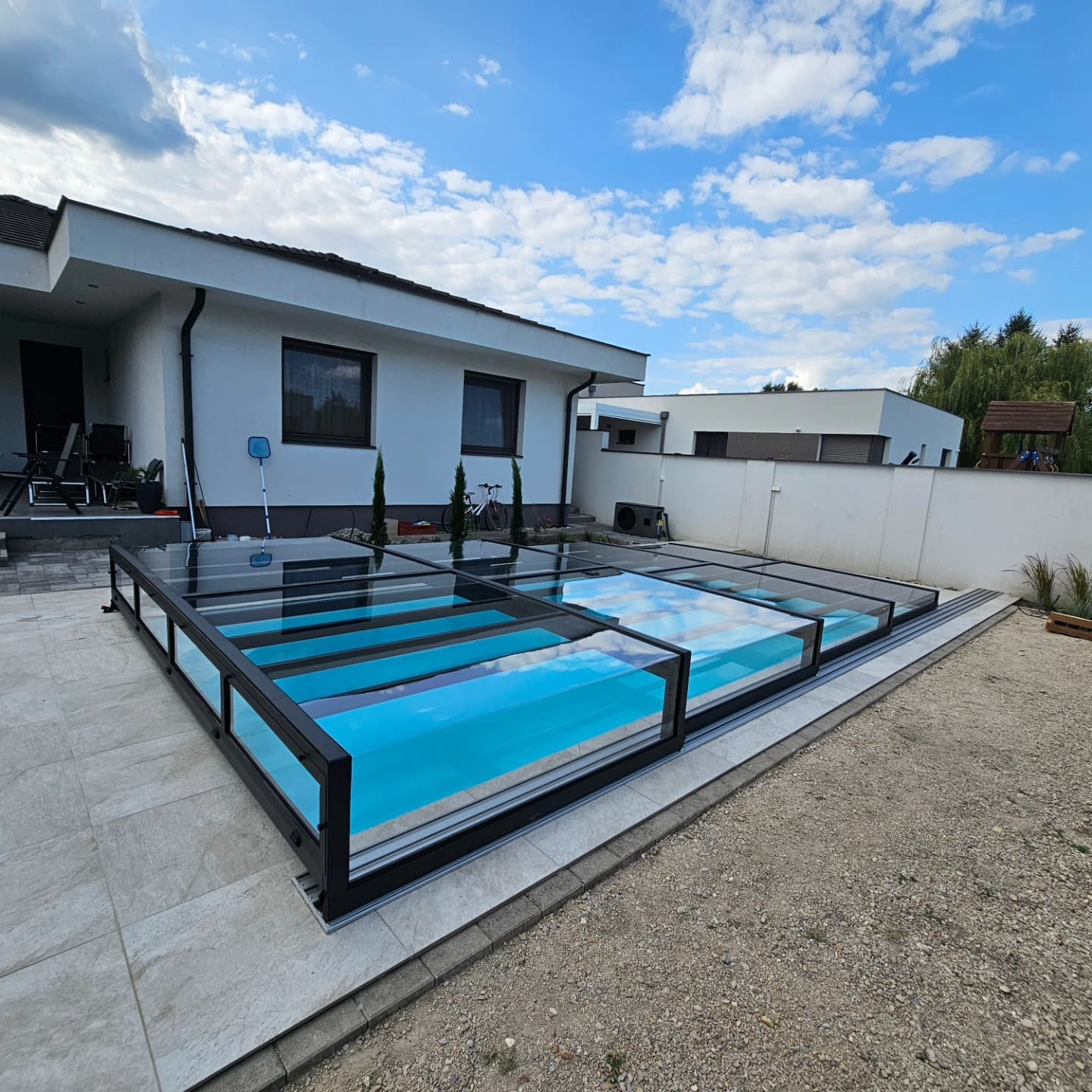 Hexa Lite / Hexa Lite Plus - Acoperire plată pentru piscină din policarbonat