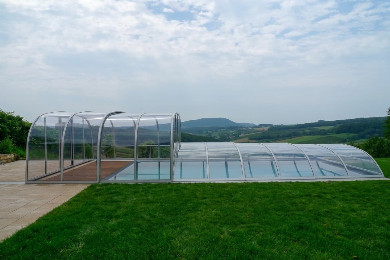 Comet Plus - Acoperire pentru piscină din policarbonat de înălțime medie