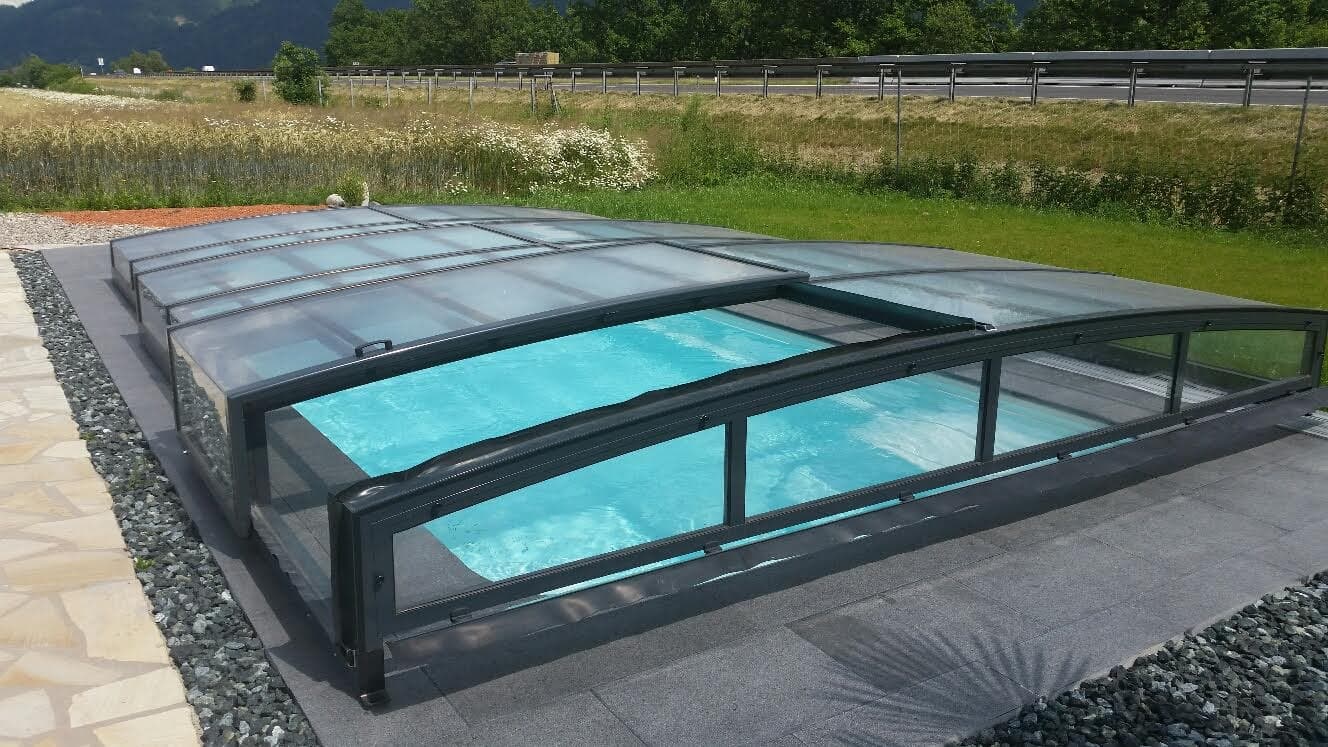 Sky Plus - Acoperire joasă pentru piscină din policarbonat